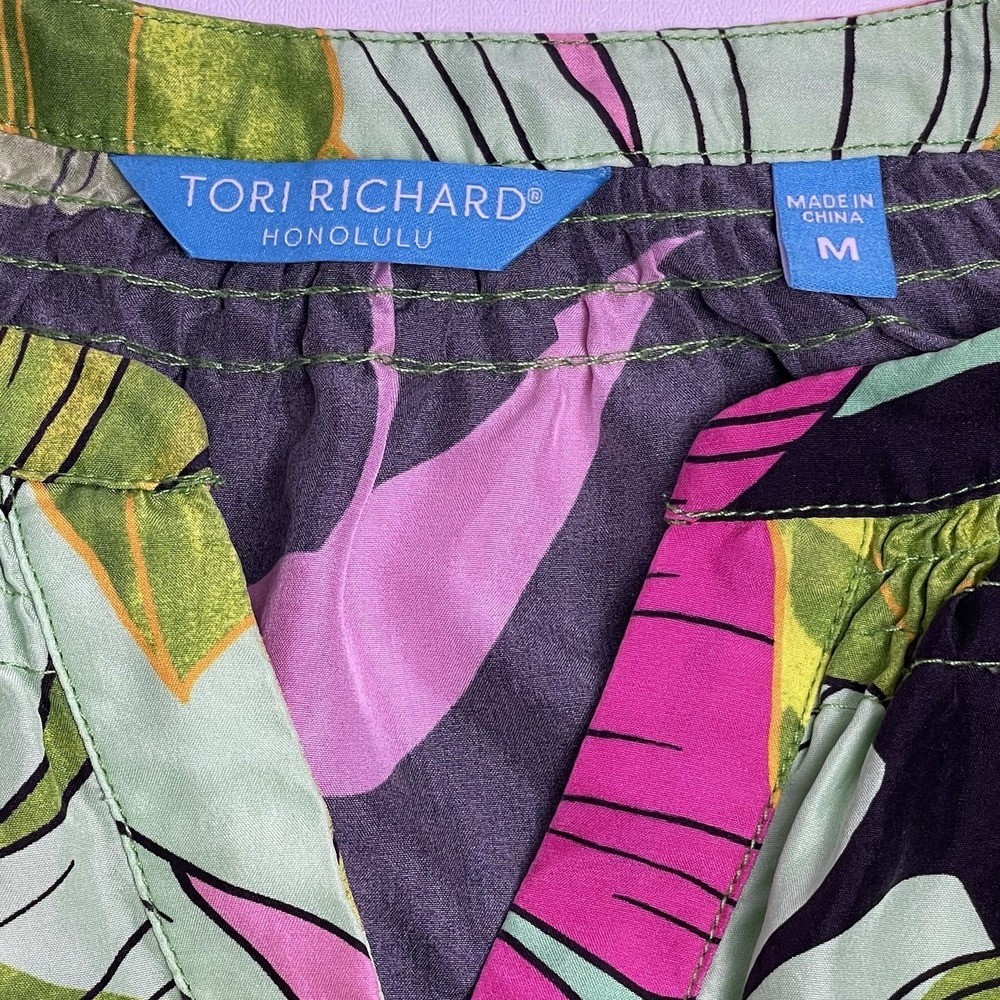 Tori Richard Honolulu Medium Green Pink Black Hawaiian 100% Silk Resort Dress - Picture 4 of 13